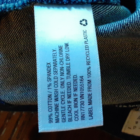 Denim skirt with tie front waist - Picture 6 of 8